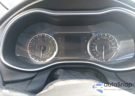 2015 Chrysler 200 Limited z USA, uszkodzony, nr VIN 1C3CCCAB0FN605383